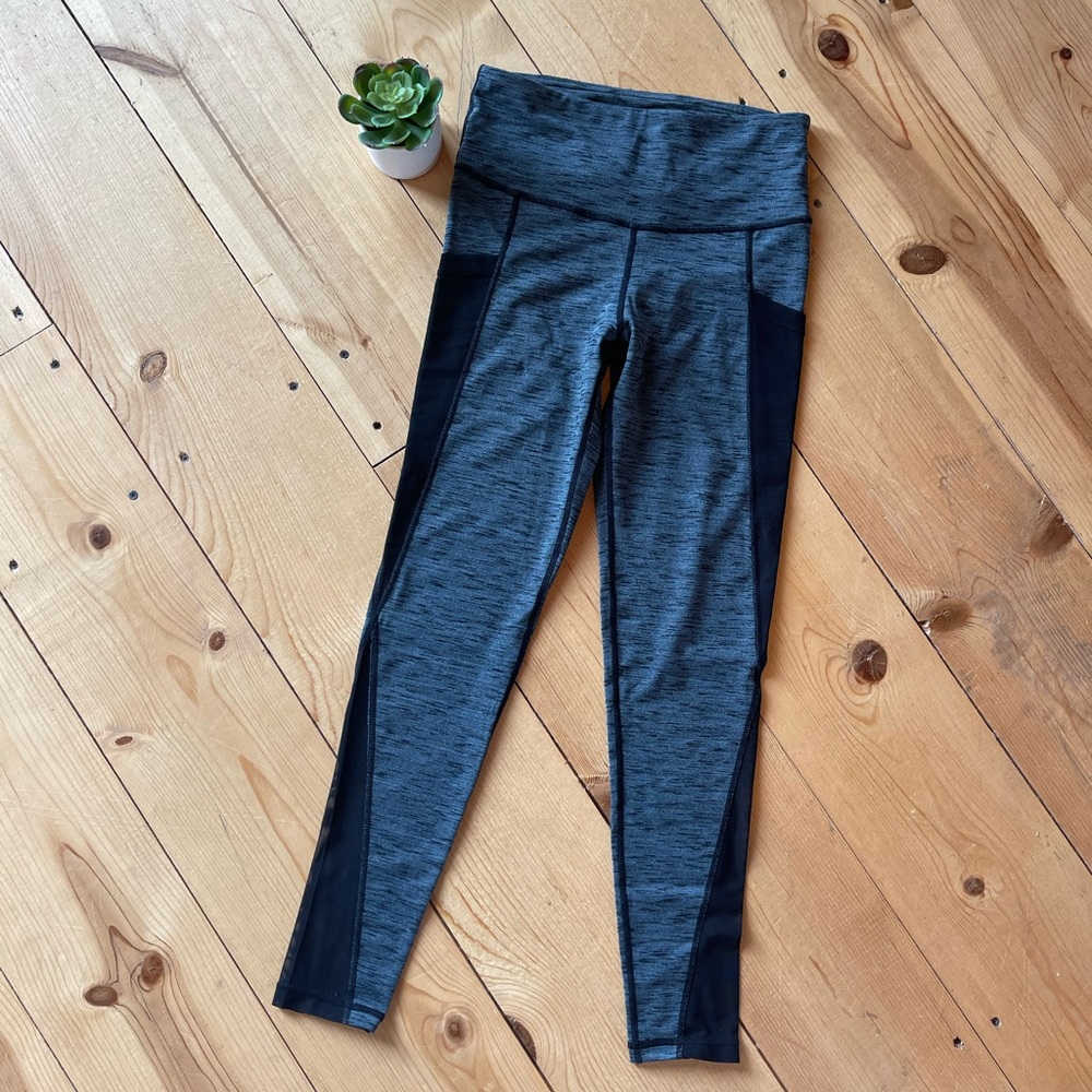 Mesh panel legging - Picture 3 of 9